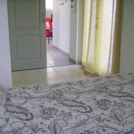 Tatil Evi Le Mazet Du Thym Restinclieres