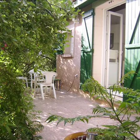 Tatil Evi Le Mazet Du Thym Restinclieres