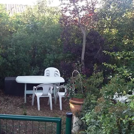 Tatil Evi Le Mazet Du Thym Restinclieres